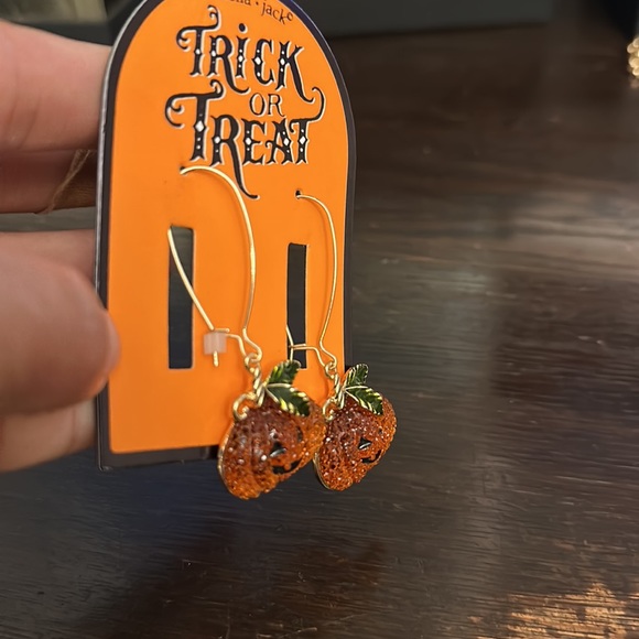 🎃Halloween Orange Pumpkin Drop Earrings🎃 - Picture 4 of 4